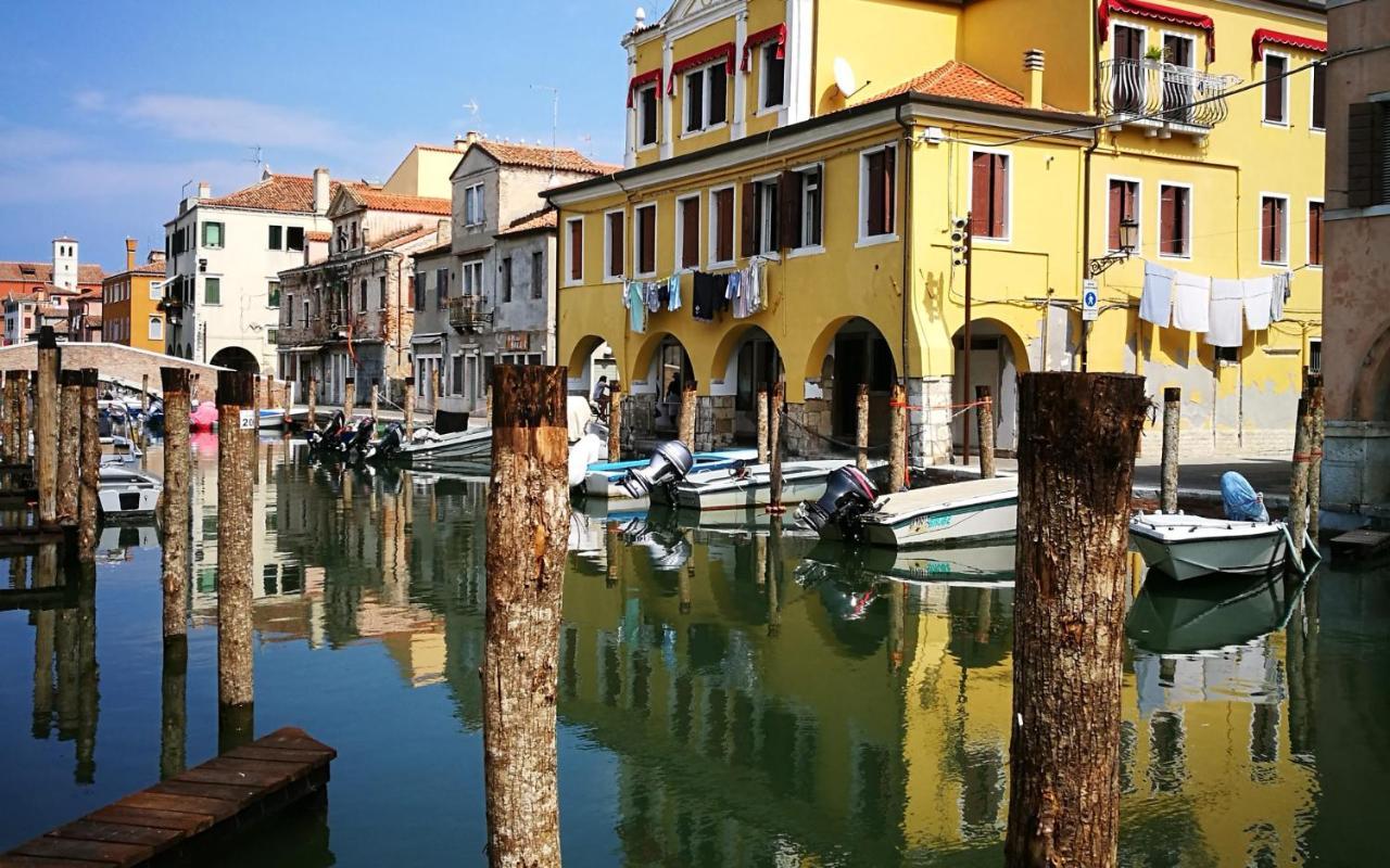 Dimora Rossa Bed & Breakfast Sottomarina Exterior photo
